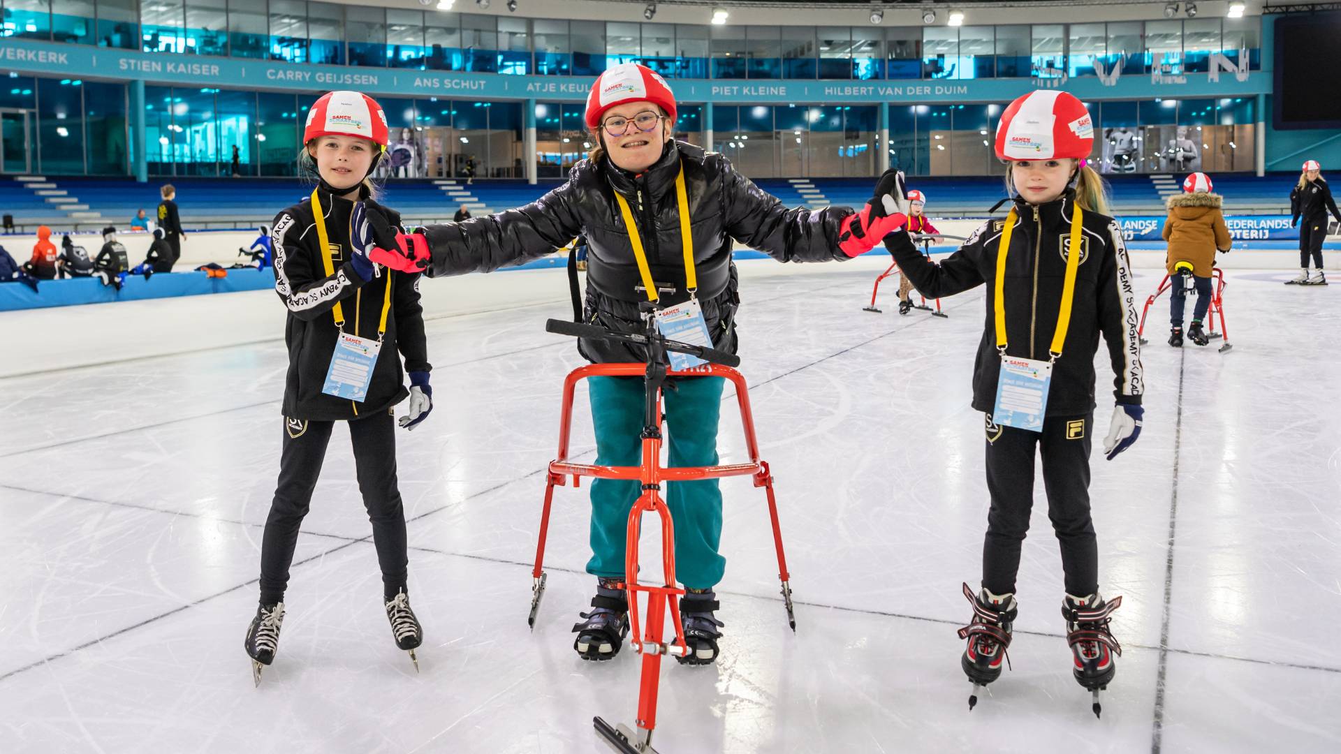 Frame Schaatsen bij dertien nieuwe ijsbanen | Stichting het
